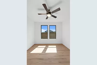 320 Legacy Point Drive, Sealy, TX 77474 - Photo 10