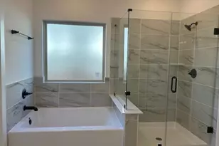 320 Legacy Point Dr, Sealy, TX 77474 - Photo 8