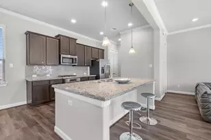 9618 Cambridge Manor Ln, Houston, TX 77045 - Photo 12