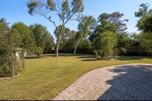 670 Fawn Dr, Houston, TX 77015 - Photo 2