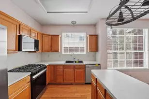 50 E Trillium Cir, The Woodlands, TX 77381 - Photo 10