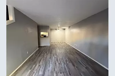 9461 Pagewood Lane, Houston, TX 77063 - Photo 10