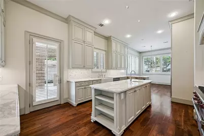 4005 Piping Rock Lane, Houston, TX 77027 - Photo 8