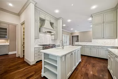 4005 Piping Rock Lane, Houston, TX 77027 - Photo 10