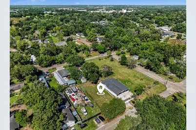 1814 W Blum Street, Alvin, TX 77511 - Photo 12