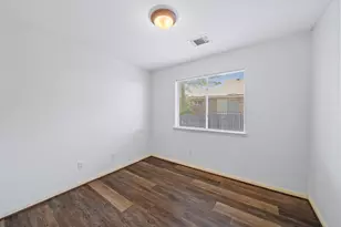 10506 Scenic Dr, Montgomery, TX 77356 - Photo 10