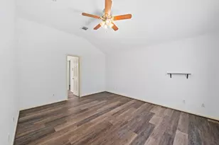 10506 Scenic Dr, Montgomery, TX 77356 - Photo 12