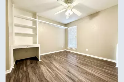 9350 Country Creek Drive #31, Houston, TX 77036 - Photo 2