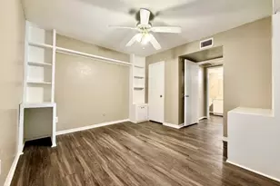 9350 Country Creek Dr, Houston, TX 77036 - Photo 4
