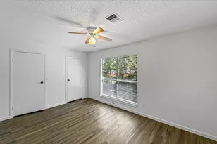 32B E Rivercrest Dr, Houston, TX 77042 - Photo 16