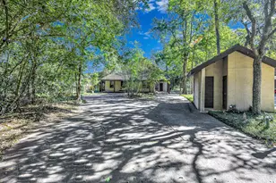 32B E Rivercrest Dr, Houston, TX 77042 - Photo 2