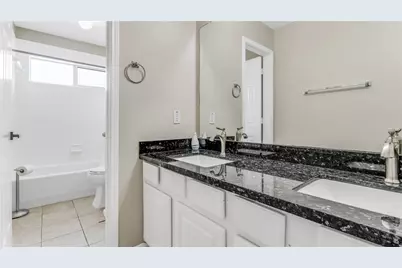 11405 Starlight Bay Street, Pearland, TX 77584 - Photo 34