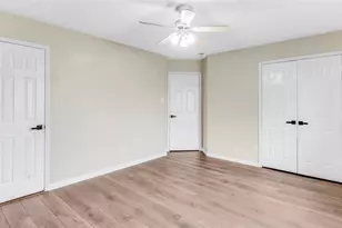 11405 Starlight Bay St, Pearland, TX 77584 - Photo 24