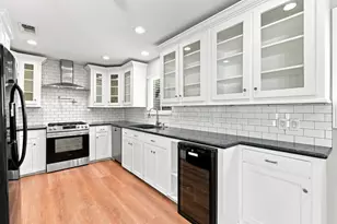 5522 Dumfries Dr, Houston, TX 77096 - Photo 8