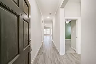 123 Castlegate Ln, Houston, TX 77065 - Photo 4