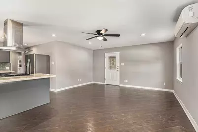 2902 Helberg Road, Houston, TX 77092 - Photo 8