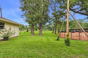 1510 Burning Tree Rd, Kingwood, TX 77339 - Photo 30