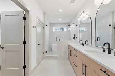 2961 Delafield Street, Houston, TX 77023 - Photo 26