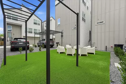 2961 Delafield Street, Houston, TX 77023 - Photo 38