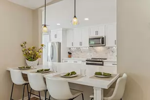 10902 Mullins Dr, Houston, TX 77096 - Photo 2