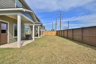 14010 Longstreet Building 13, Willis, TX 77318 - Photo 22