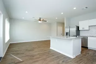 14010 Longstreet Building 13, Willis, TX 77318 - Photo 8