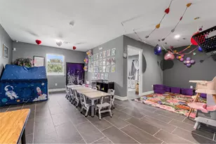902 Waco St, Dayton, TX 77535 - Photo 6