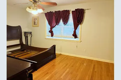 5617 SW Flack Drive, Houston, TX 77081 - Photo 8