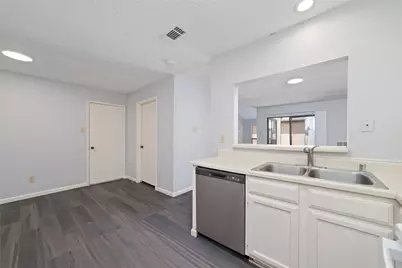 6611 Grandvale Drive, Houston, TX 77072 - Photo 10