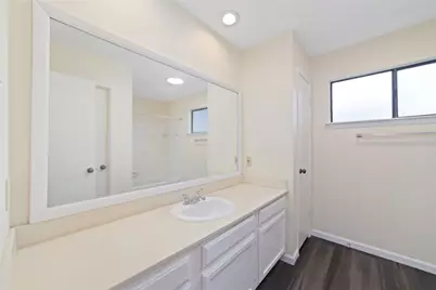 6611 Grandvale Drive, Houston, TX 77072 - Photo 14