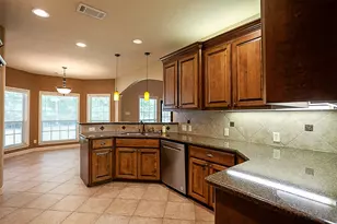 289 Broadmoor Dr, Huntsville, TX 77340 - Photo 10