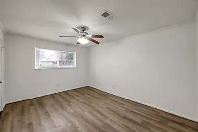 212 Oxford Drive, Conroe, TX 77303 - Photo 14