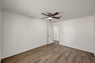 212 Oxford Dr, Conroe, TX 77303 - Photo 18