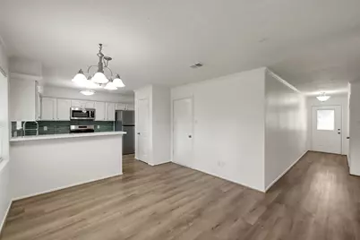 212 Oxford Drive, Conroe, TX 77303 - Photo 8