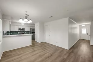 212 Oxford Dr, Conroe, TX 77303 - Photo 8