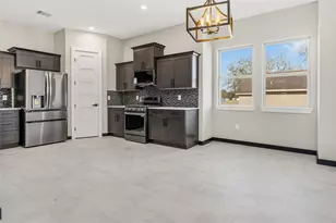 208 Silverleaf Rd, Sweeny, TX 77480 - Photo 12