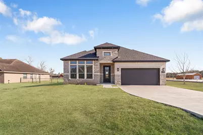 208 Silverleaf Road, Sweeny, TX 77480 - Photo 1