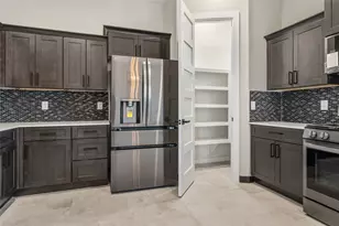 208 Silverleaf Rd, Sweeny, TX 77480 - Photo 18