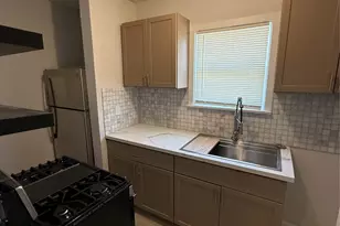 1008 Studewood St, Houston, TX 77008 - Photo 2