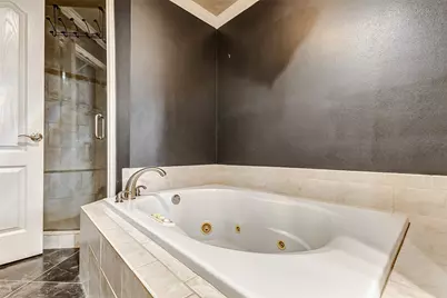 3022 Triway Lane, Houston, TX 77043 - Photo 32