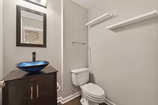 204 Marshall St, Houston, TX 77006 - Photo 14