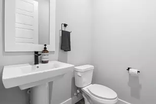 5208 Pinemont Creek Ln, Houston, TX 77018 - Photo 12