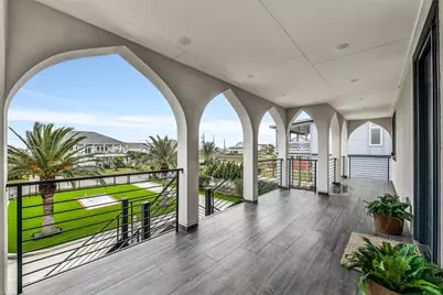 9208 W Bay Road, Galveston, TX 77554 - Photo 8