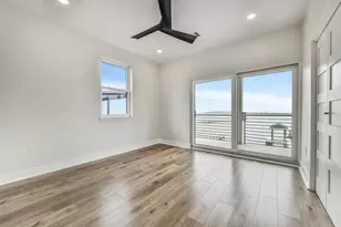 9208 W Bay Rd, Galveston, TX 77554 - Photo 44