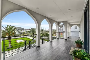 9208 W Bay Rd, Galveston, TX 77554 - Photo 8
