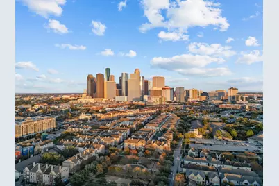 1900 Genesee Street #403, Houston, TX 77006 - Photo 6