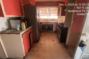 607 N 35th St, Nederland, TX 77627 - Photo 4