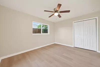 1341 Conrad Sauer Drive, Houston, TX 77043 - Photo 18