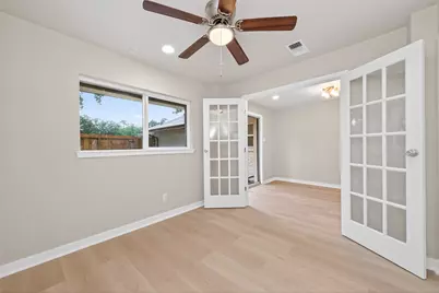 1341 Conrad Sauer Drive, Houston, TX 77043 - Photo 14