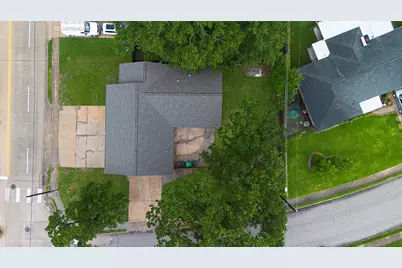 1341 Conrad Sauer Drive, Houston, TX 77043 - Photo 32